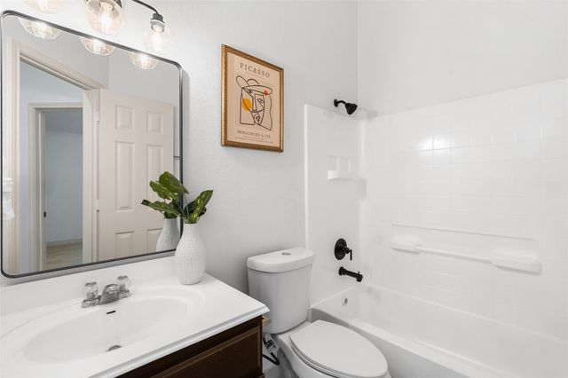 11704 Long Rifle CV, Austin, TX 78754
