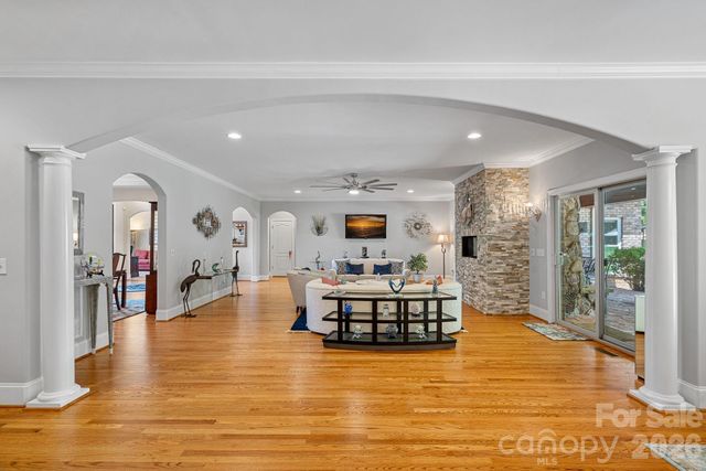 104 Timberside Drive, Davidson, NC 28036