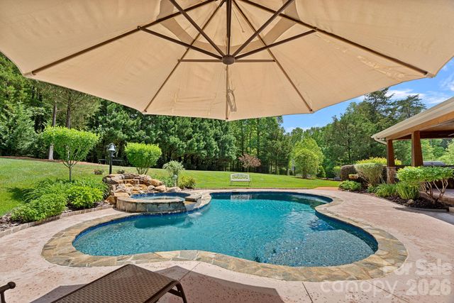 104 Timberside Drive, Davidson, NC 28036