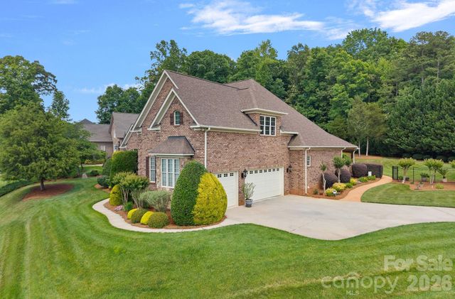 104 Timberside Drive, Davidson, NC 28036