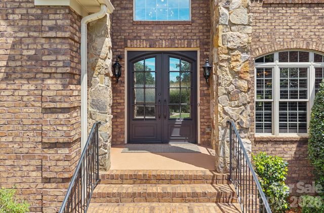 104 Timberside Drive, Davidson, NC 28036