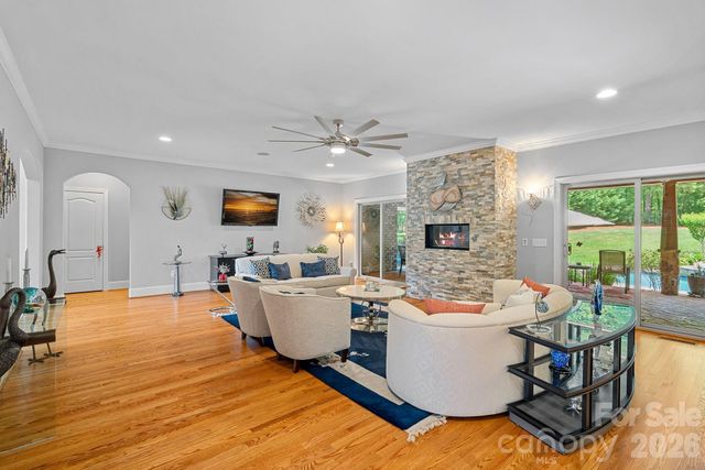 104 Timberside Drive, Davidson, NC 28036