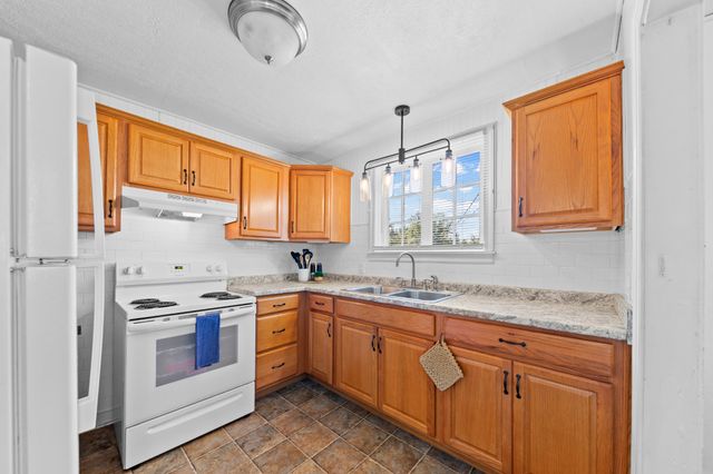 322 W Berkley Cir, Lewisburg, TN 37091