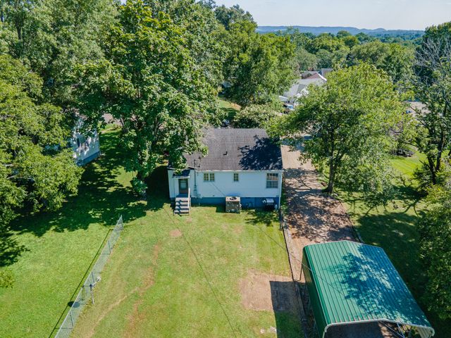 322 W Berkley Cir, Lewisburg, TN 37091
