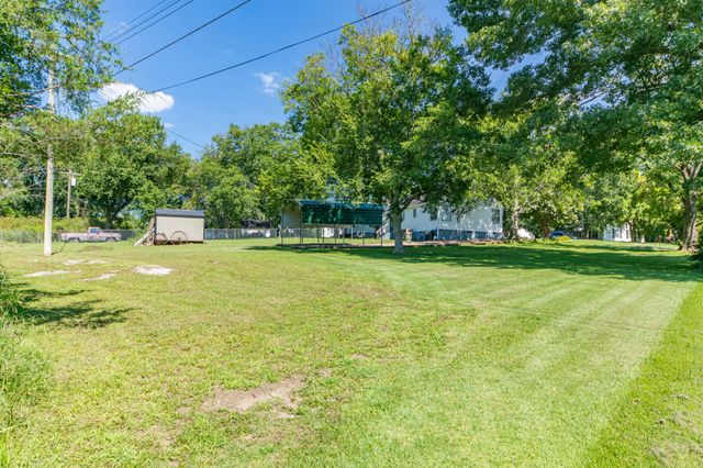 322 W Berkley Cir, Lewisburg, TN 37091