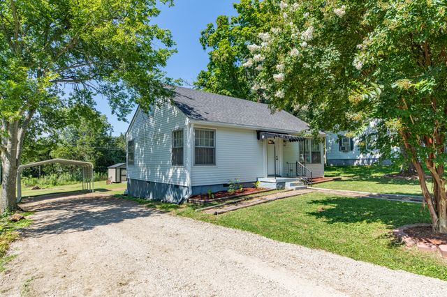 322 W Berkley Cir, Lewisburg, TN 37091