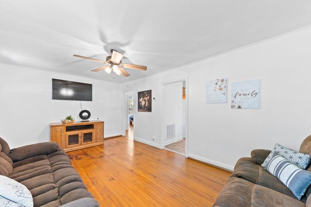 322 W Berkley Cir, Lewisburg, TN 37091