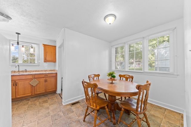 322 W Berkley Cir, Lewisburg, TN 37091