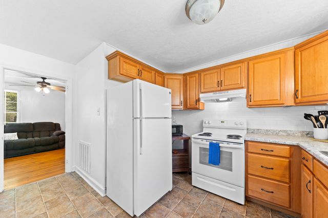 322 W Berkley Cir, Lewisburg, TN 37091