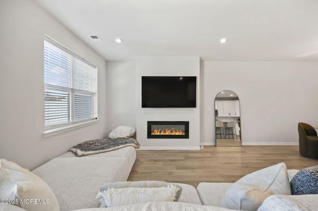 16 Chapel Lane, Wall, NJ 07753