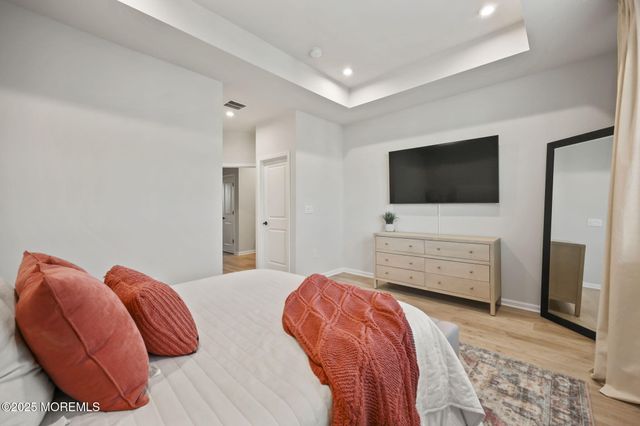 16 Chapel Lane, Wall, NJ 07753