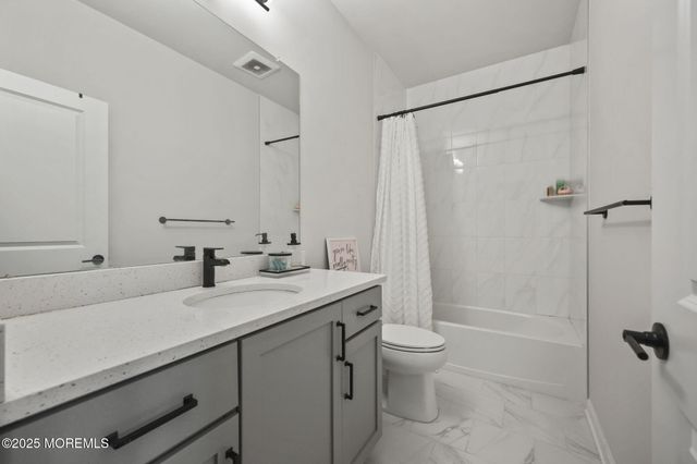 16 Chapel Lane, Wall, NJ 07753