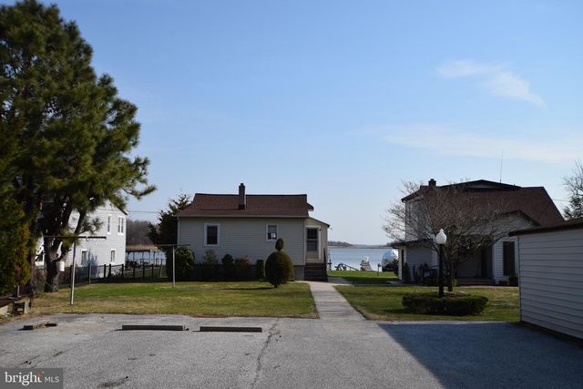 3904 GOOSE HARBOR RD, Middle River, MD 21220