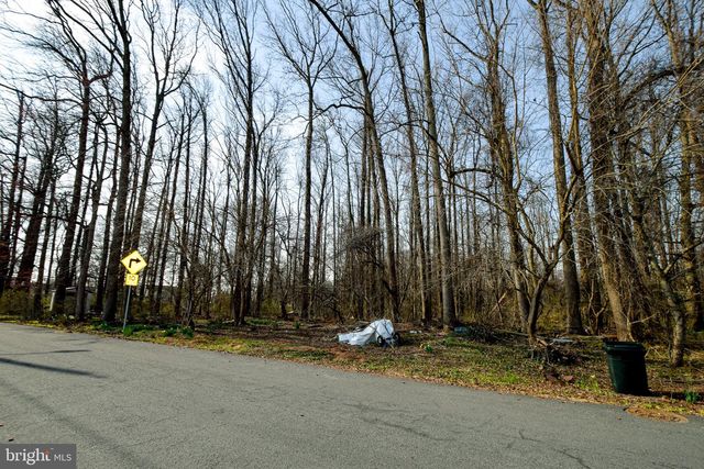 3904 GOOSE HARBOR RD, Middle River, MD 21220