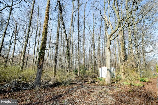 3904 GOOSE HARBOR RD, Middle River, MD 21220