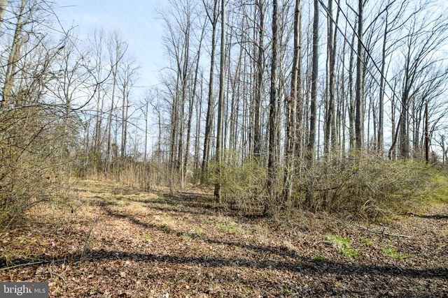 3904 GOOSE HARBOR RD, Middle River, MD 21220