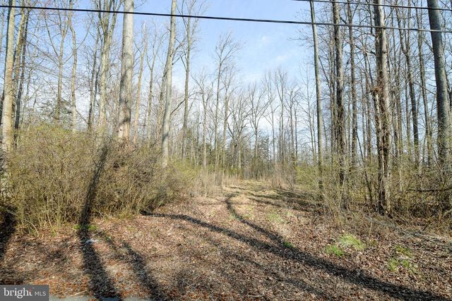 3904 GOOSE HARBOR RD, Middle River, MD 21220