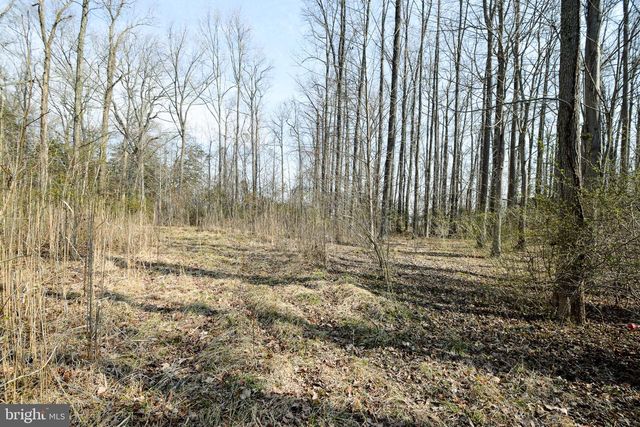 3904 GOOSE HARBOR RD, Middle River, MD 21220