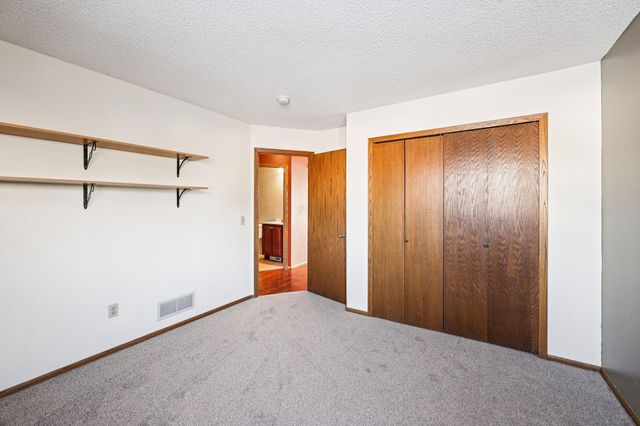 6287 Monticello Lane N, Maple Grove, MN 55369