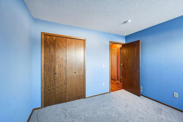 6287 Monticello Lane N, Maple Grove, MN 55369