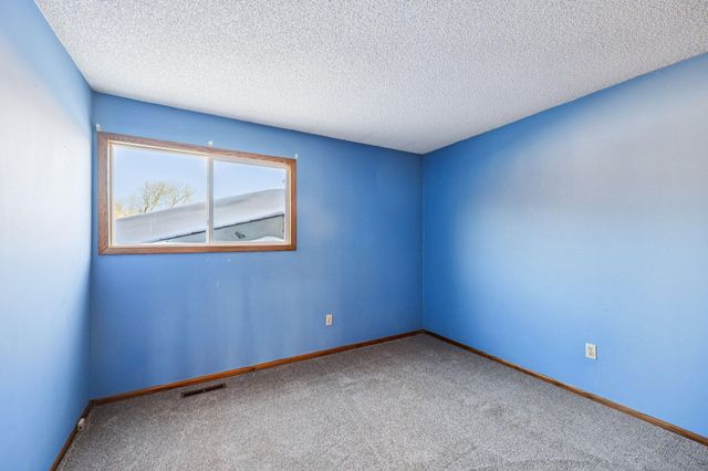 6287 Monticello Lane N, Maple Grove, MN 55369