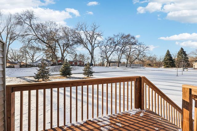 6287 Monticello Lane N, Maple Grove, MN 55369