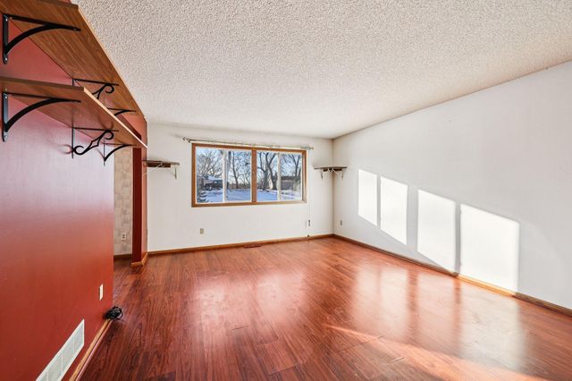 6287 Monticello Lane N, Maple Grove, MN 55369