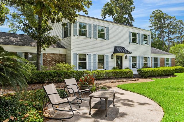 934 Moss Spring Lane, Hedwig Village, TX 77024