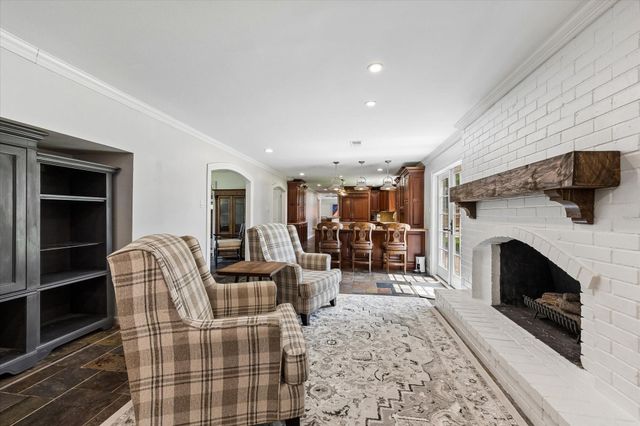 934 Moss Spring Lane, Hedwig Village, TX 77024