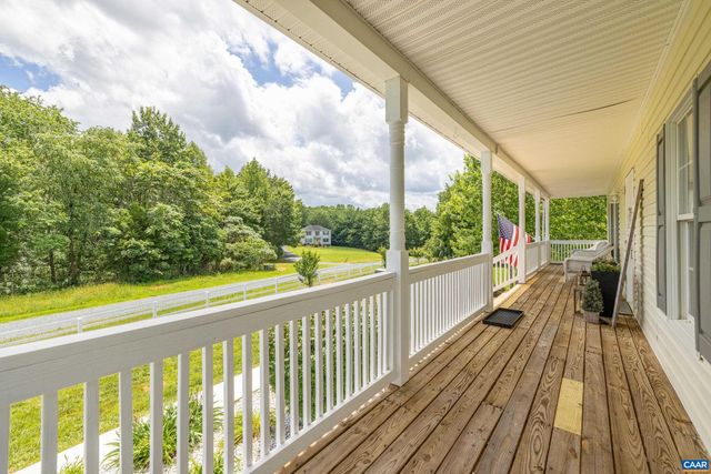 311 SHARPS CREEK DR, Scottsville, VA 24590
