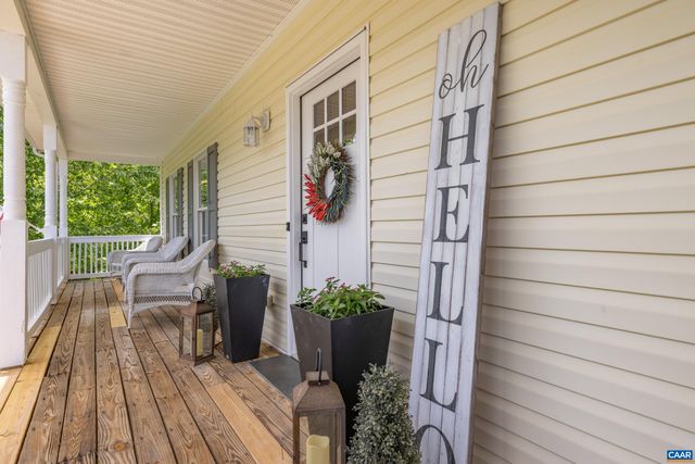 311 SHARPS CREEK DR, Scottsville, VA 24590