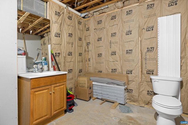 311 SHARPS CREEK DR, Scottsville, VA 24590