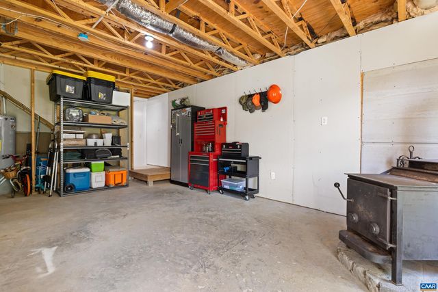 311 SHARPS CREEK DR, Scottsville, VA 24590