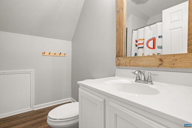 311 SHARPS CREEK DR, Scottsville, VA 24590