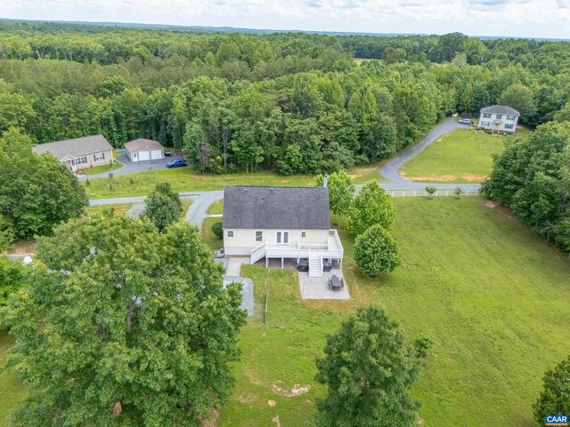 311 SHARPS CREEK DR, Scottsville, VA 24590