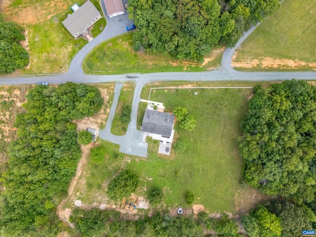 311 SHARPS CREEK DR, Scottsville, VA 24590