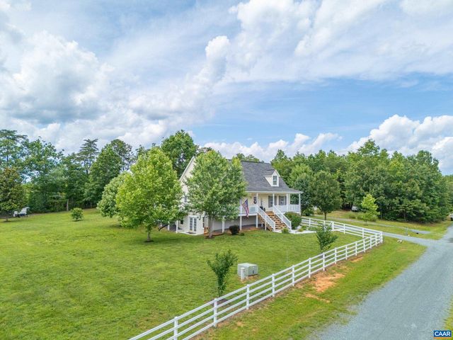 311 SHARPS CREEK DR, Scottsville, VA 24590