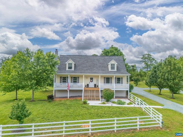 311 SHARPS CREEK DR, Scottsville, VA 24590
