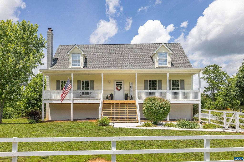311 SHARPS CREEK DR, Scottsville, VA 24590