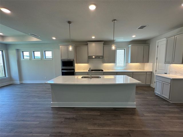 22112 Cross Timbers BND, Lago Vista, TX 78645