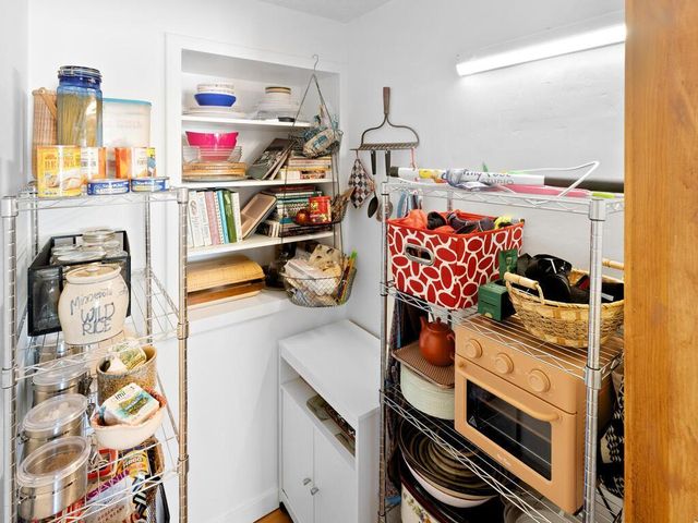 1305 Woodley Street E, Northfield, MN 55057