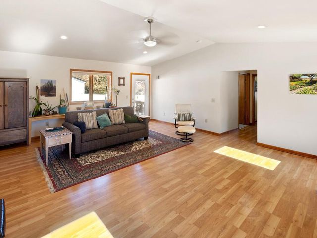 1305 Woodley Street E, Northfield, MN 55057