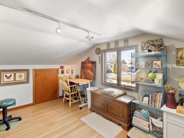 1305 Woodley Street E, Northfield, MN 55057