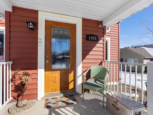 1305 Woodley Street E, Northfield, MN 55057
