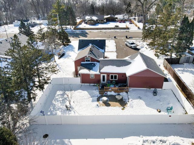 1305 Woodley Street E, Northfield, MN 55057