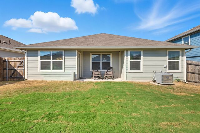 147 Sulphur River LOOP, Hutto, TX 78634