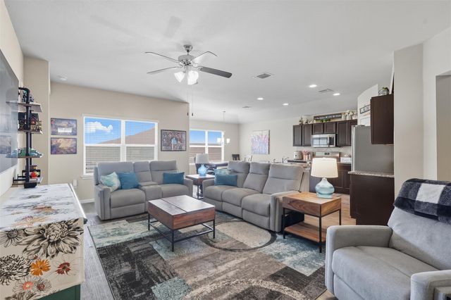 147 Sulphur River LOOP, Hutto, TX 78634