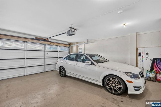 809 Edgewood Lane, Fort Lee, NJ 07024