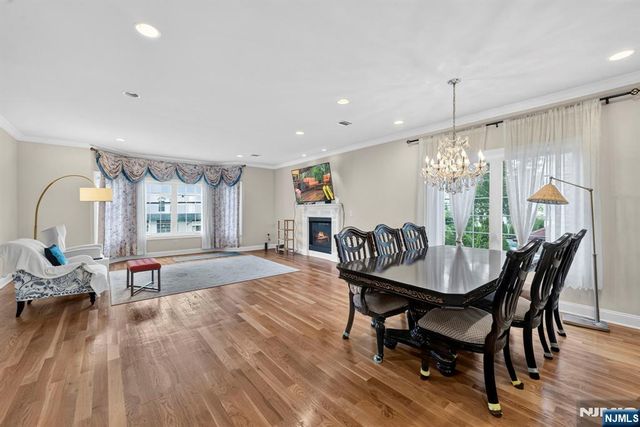 809 Edgewood Lane, Fort Lee, NJ 07024
