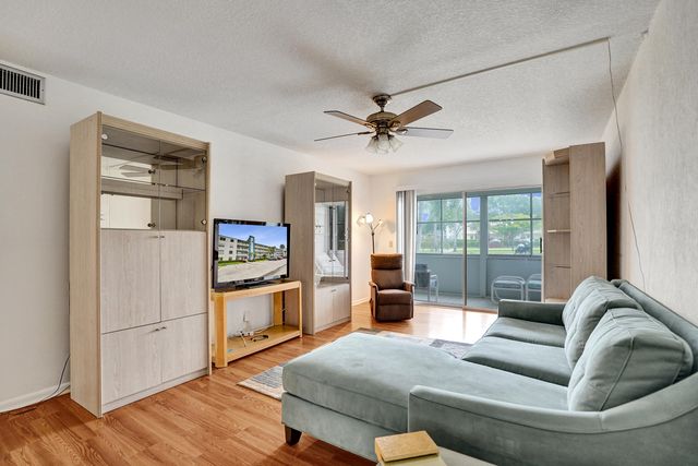 1020 Lincoln, Boca Raton, FL 33434